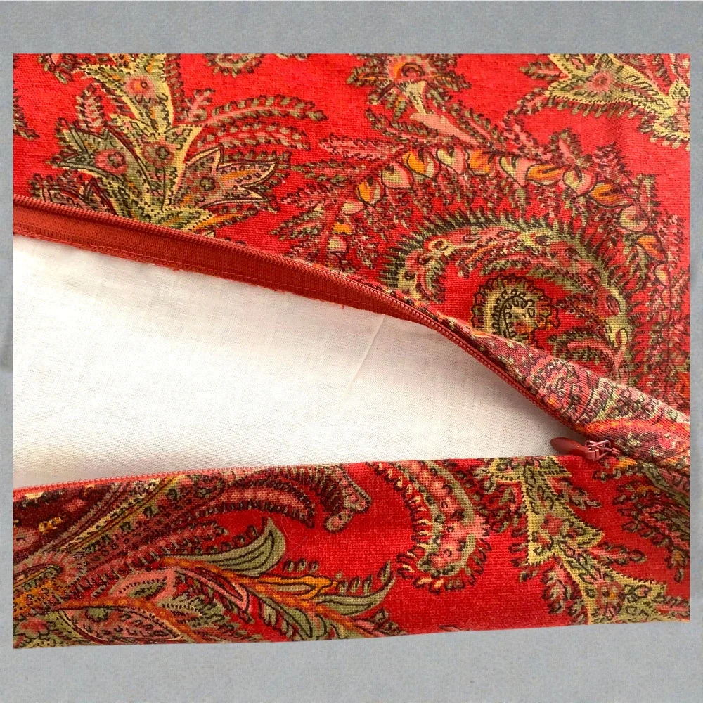 Lot 2 x Pottery Barn Caesarea Palampore Red Paisley Pillow Shams 20